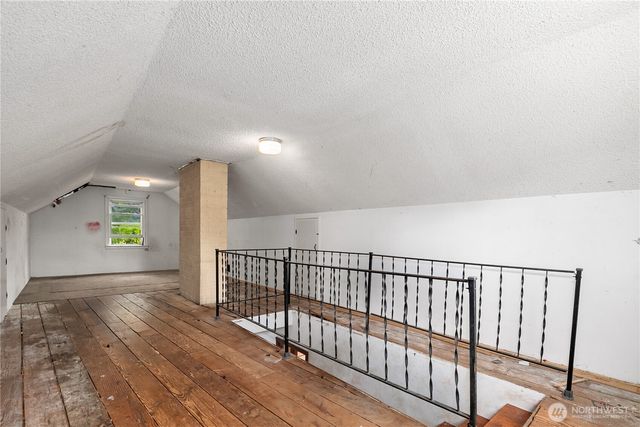 215 99th Street E, Tacoma, WA 98445