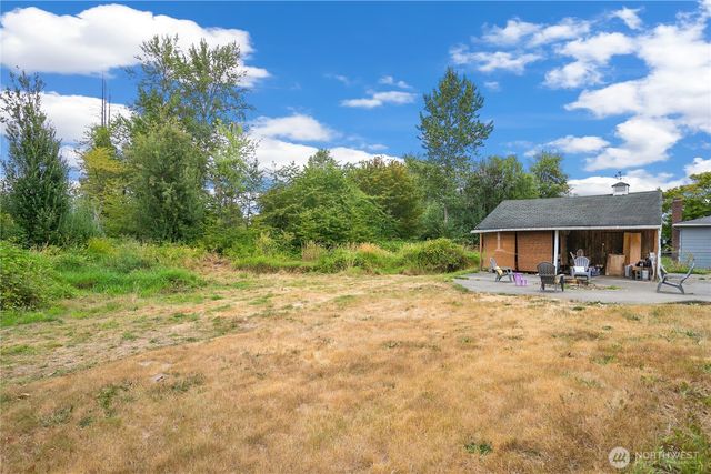215 99th Street E, Tacoma, WA 98445