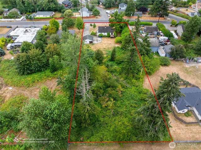 215 99th Street E, Tacoma, WA 98445