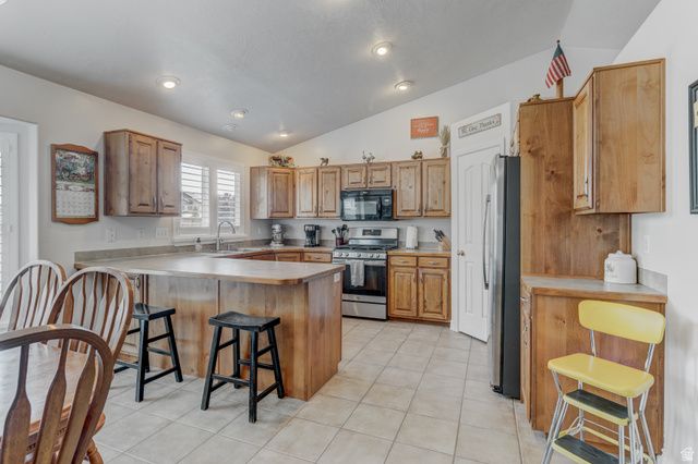 1661 W 1950 S, Syracuse, UT 84075