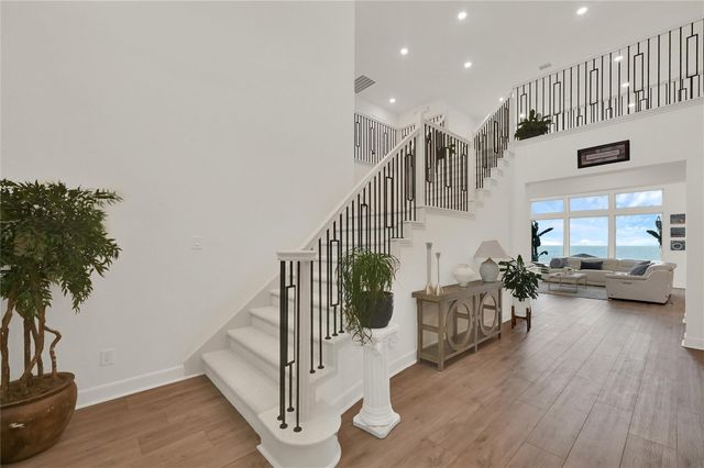 13246 Westmont Heights Lane, Houston, TX 77044