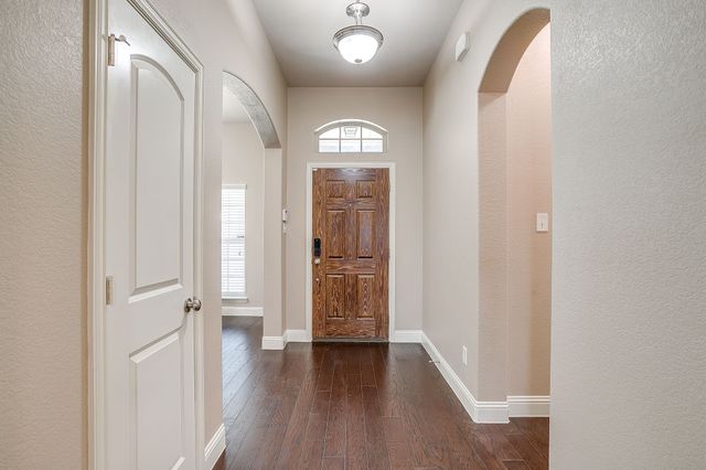 110 Sheri Way, Red Oak, TX 75154