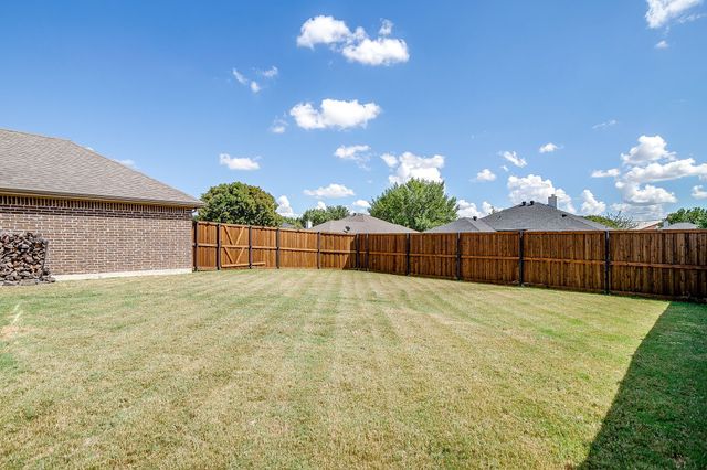 110 Sheri Way, Red Oak, TX 75154