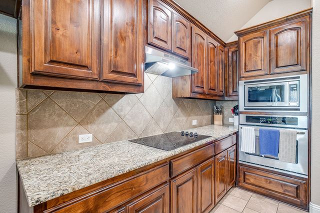 110 Sheri Way, Red Oak, TX 75154