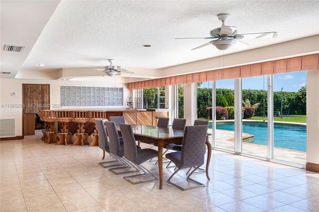 14021 SW 97th Ave, Miami, FL 33176