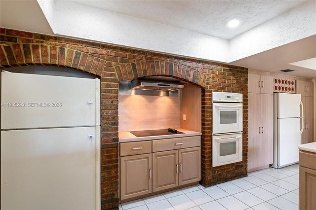 14021 SW 97th Ave, Miami, FL 33176