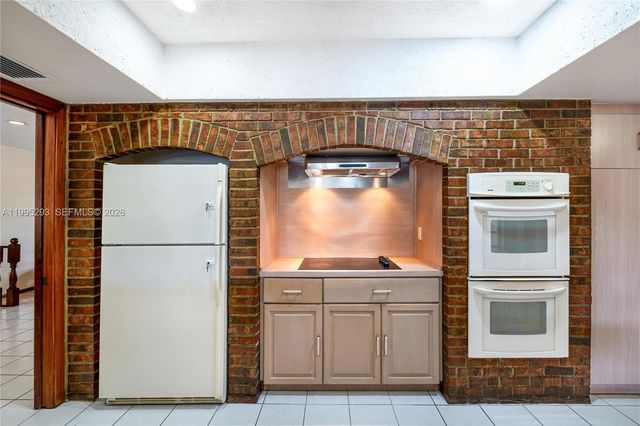 14021 SW 97th Ave, Miami, FL 33176