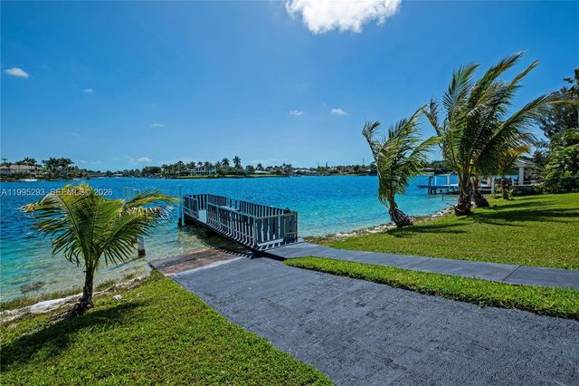 14021 SW 97th Ave, Miami, FL 33176