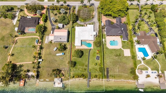 14021 SW 97th Ave, Miami, FL 33176