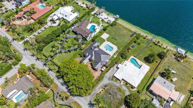 14021 SW 97th Ave, Miami, FL 33176