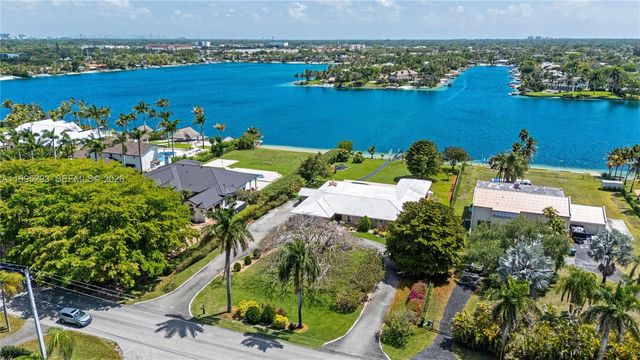 14021 SW 97th Ave, Miami, FL 33176