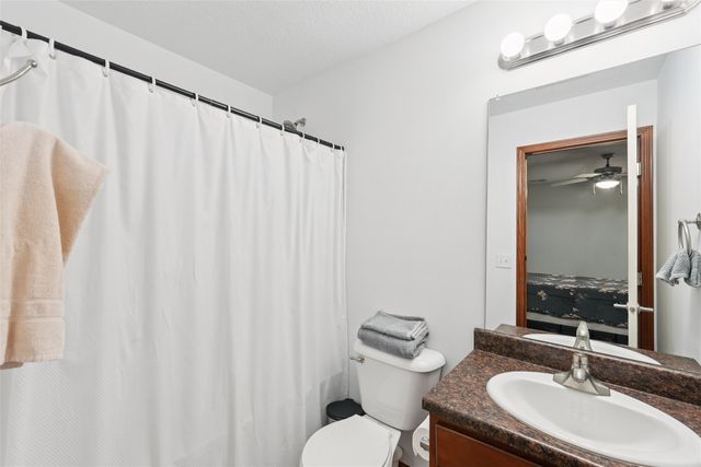 8601 Westown Parkway 30106, West Des Moines, IA 50266