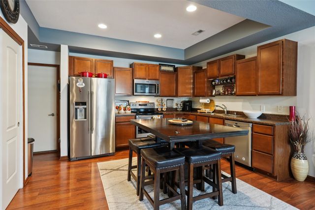 8601 Westown Parkway 30106, West Des Moines, IA 50266