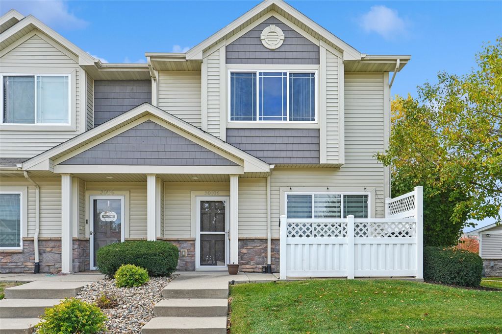 8601 Westown Parkway 30106, West Des Moines, IA 50266