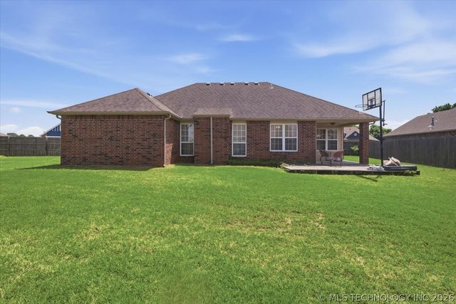 12720 N 124th Place E, Collinsville, OK 74021