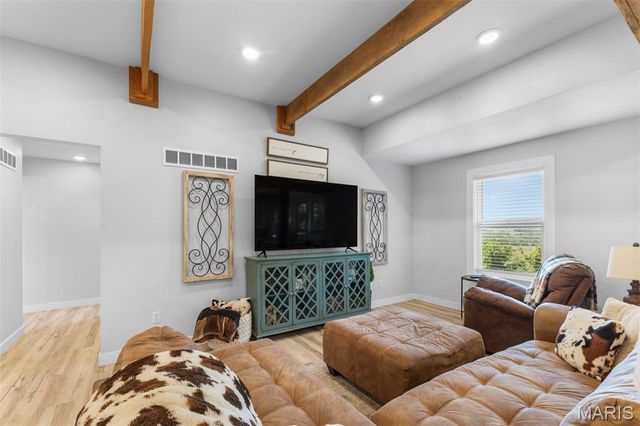 24925 State Route MM, Farmington, MO 63640