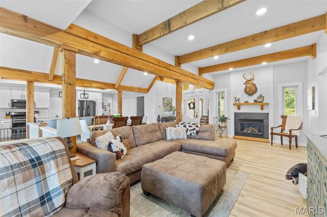 24925 State Route MM, Farmington, MO 63640