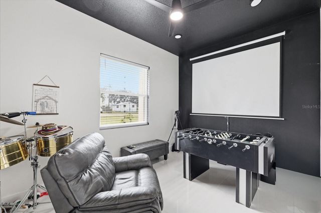 4210 THONOTOSASSA ROAD, Plant City, FL 33565