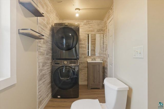 1805 Logan Ave, Superior, WI 54880