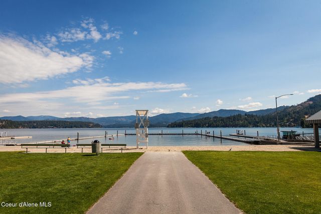 3207 E St James Ave, Hayden, ID 83835