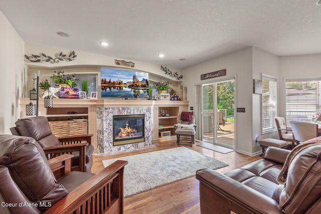 3207 E St James Ave, Hayden, ID 83835