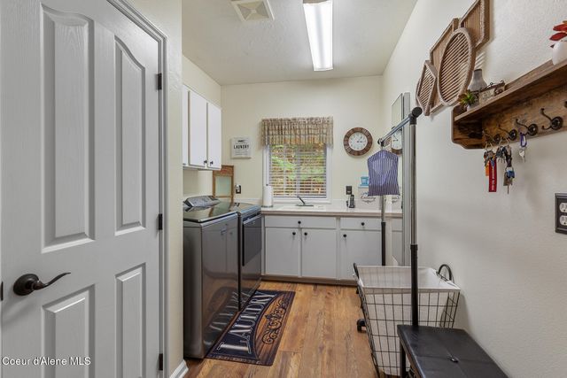 3207 E St James Ave, Hayden, ID 83835
