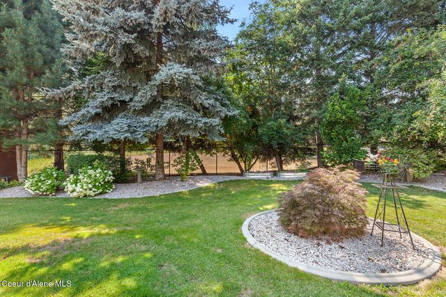 3207 E St James Ave, Hayden, ID 83835