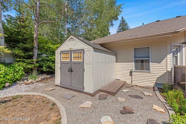3207 E St James Ave, Hayden, ID 83835