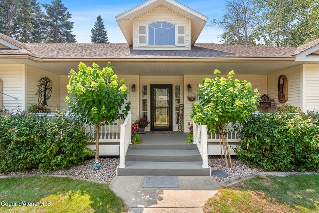 3207 E St James Ave, Hayden, ID 83835