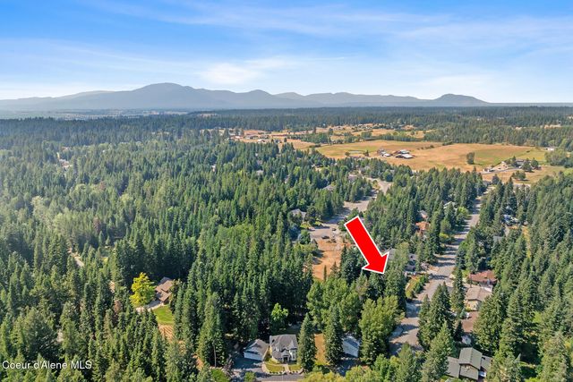 3207 E St James Ave, Hayden, ID 83835