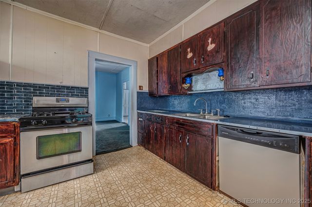 311 F Street NE, Ardmore, OK 73401