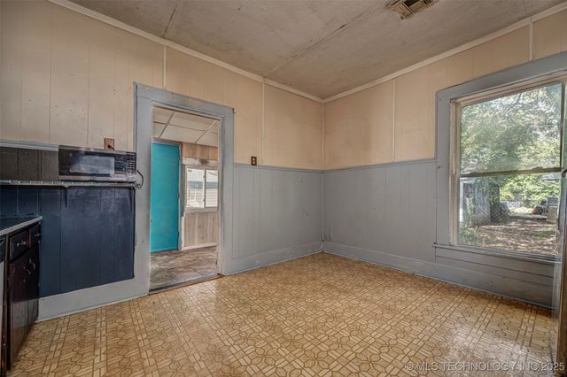 311 F Street NE, Ardmore, OK 73401