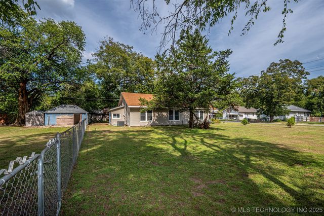 311 F Street NE, Ardmore, OK 73401