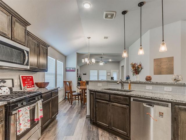 400 Parsons Drive, Yukon, OK 73099