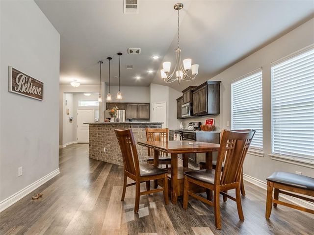 400 Parsons Drive, Yukon, OK 73099