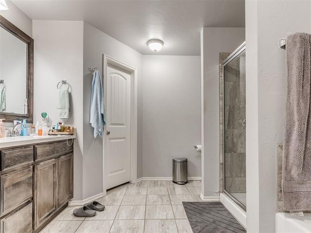 400 Parsons Drive, Yukon, OK 73099