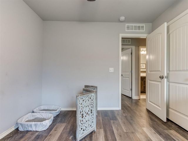 400 Parsons Drive, Yukon, OK 73099