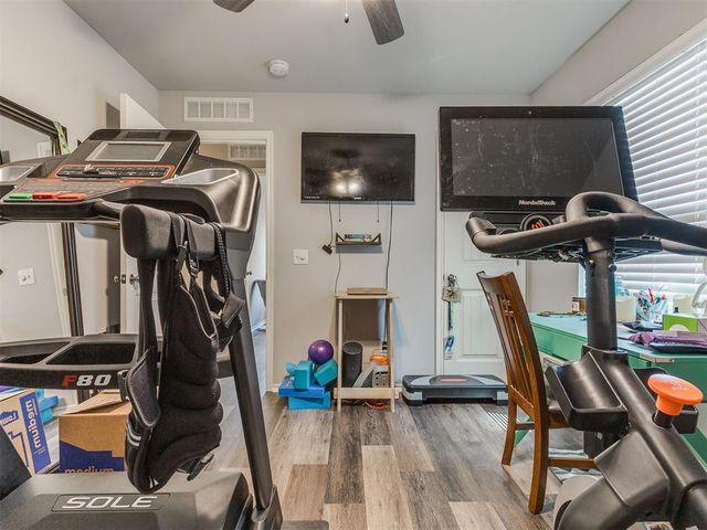 400 Parsons Drive, Yukon, OK 73099