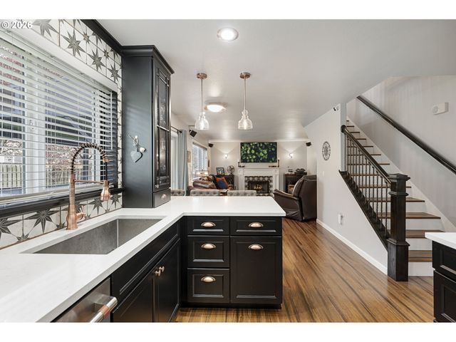 1321 Sw NAPOLEON Pl, Troutdale, OR 97060