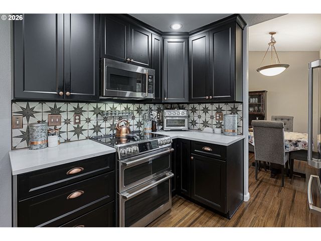 1321 Sw NAPOLEON Pl, Troutdale, OR 97060