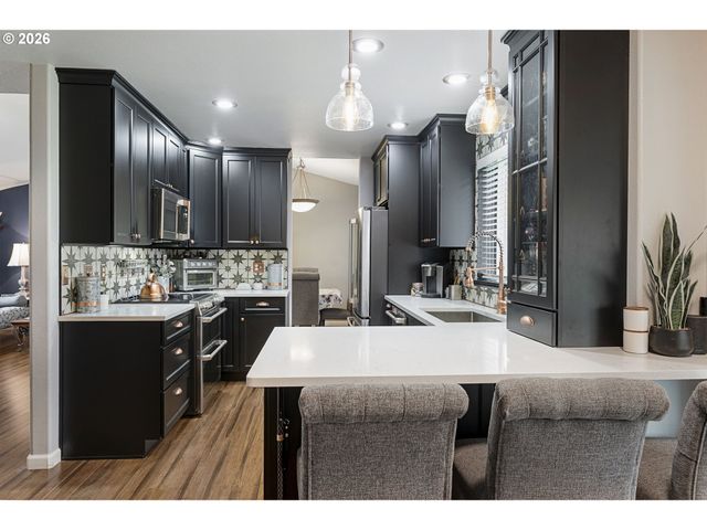 1321 Sw NAPOLEON Pl, Troutdale, OR 97060