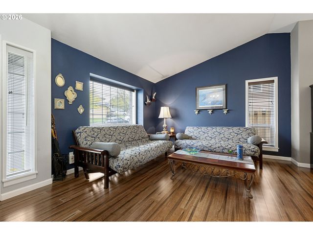 1321 Sw NAPOLEON Pl, Troutdale, OR 97060