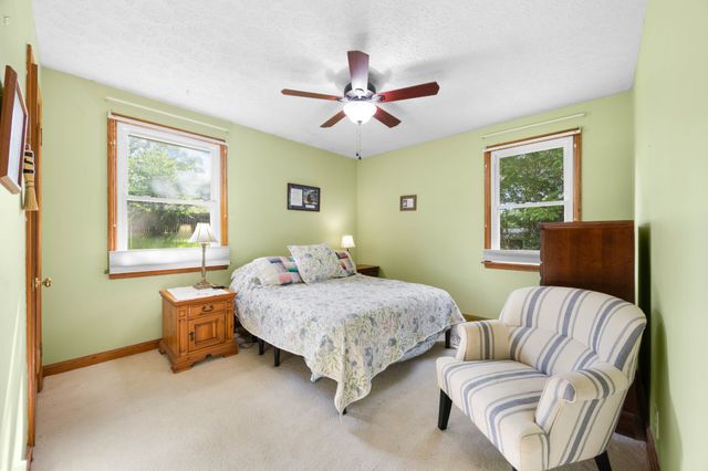 19 Garth Dr, Clarksville, TN 37040
