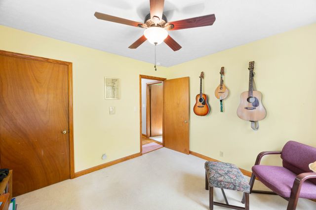 19 Garth Dr, Clarksville, TN 37040