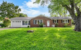 19 Garth Dr, Clarksville, TN 37040