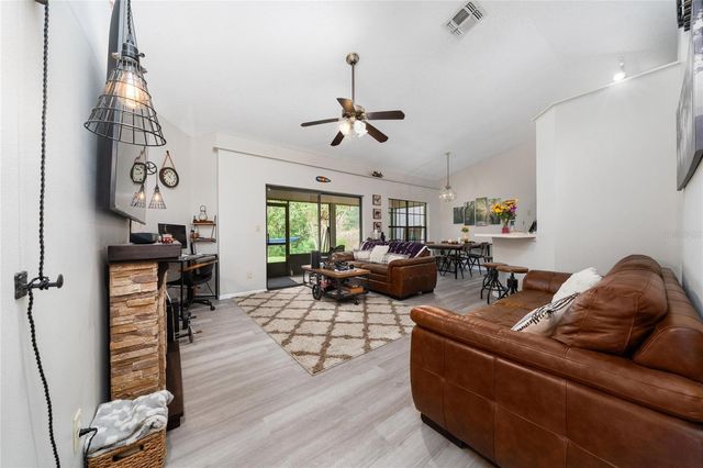 2425 PEWTER COURT, Orlando, FL 32837