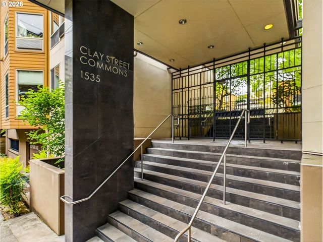 1535 Sw CLAY St 103, Portland, OR 97201