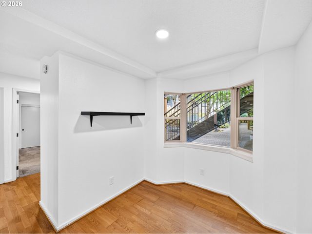 1535 Sw CLAY St 103, Portland, OR 97201