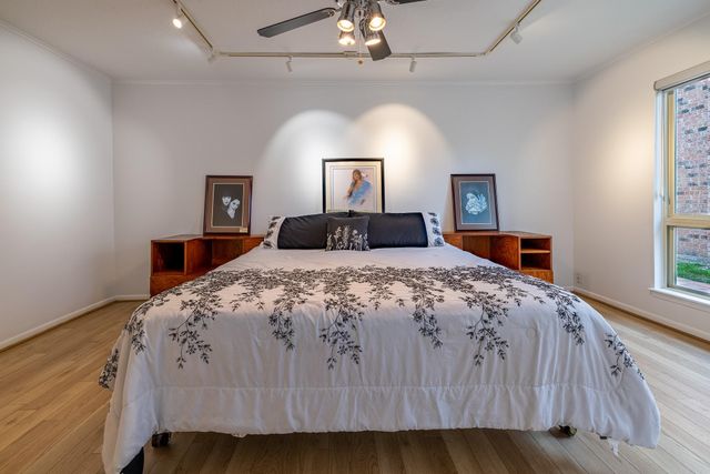 14131 Hillvale Drive, Houston, TX 77077