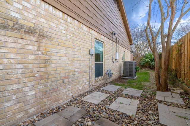 14131 Hillvale Drive, Houston, TX 77077